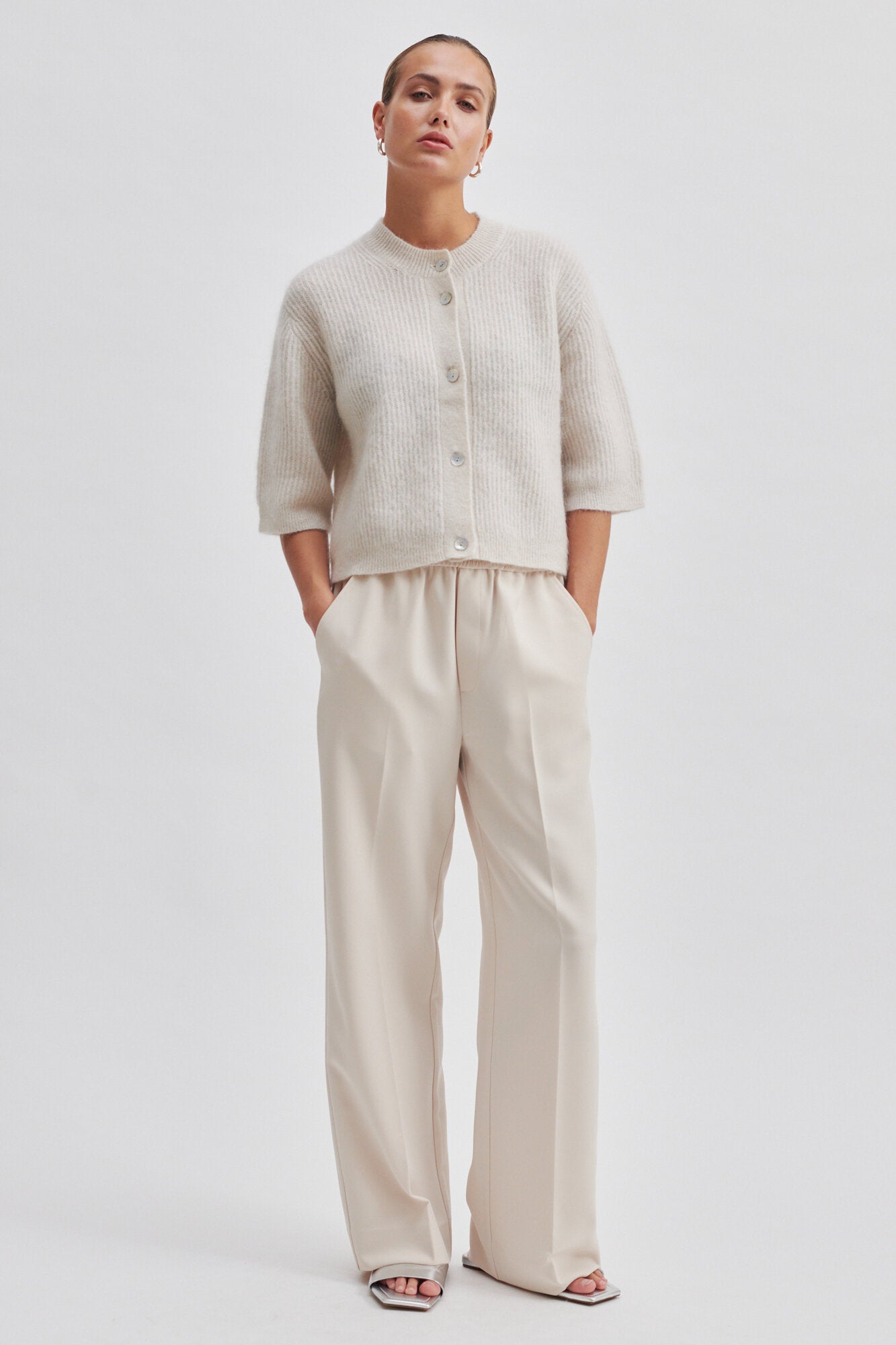 Andrea kortærmet cardigan - Pumice Stone